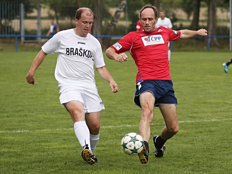 SK Braškov - Internacionálové ČR 3:2. Oslavy 90 let fotbalu na Braškově 