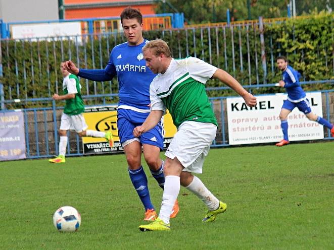 Slaný (v modrém) porazilo doma Lhotu 1:0. 