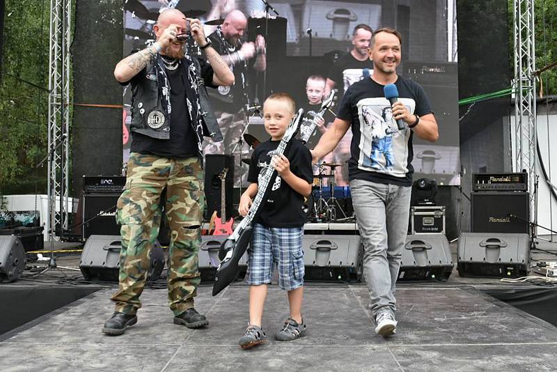 Stovky motorkářů si užily dvoudenní motorkářský festival v kempu v Žerotíně.