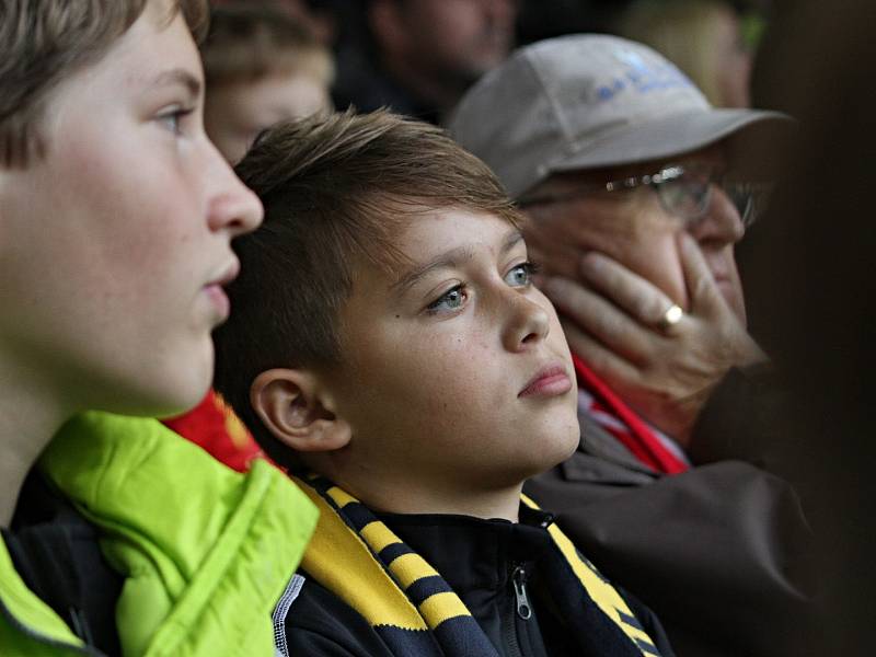 Tým Sokol Hostouň U13 navštívil utkání Salzburg - Vídeň, bonus za výhru v KÁBA CUPu 2019