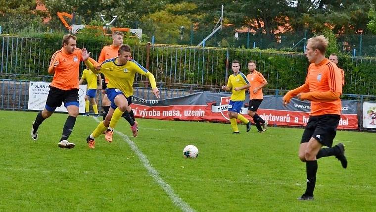 I.  třída: Slaný (v oranžovém) přetlačilo doma SK Rakovník 1:0.