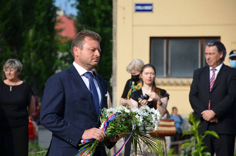 Pieta za lidické matky a děti se uskutečnila v kladenském gymnáziu.