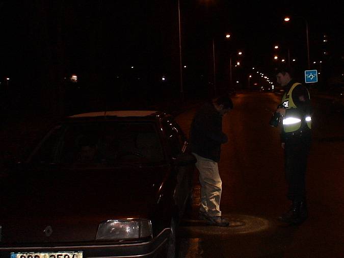 Policisté opět kontrolovali ulice Kladna i Slaného. 
