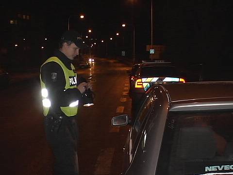 Policisté opět kontrolovali ulice Kladna i Slaného. 