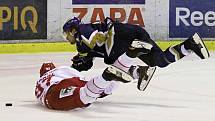 ... a následuje trestné střílení, Kladno je ale nepromění // HC Rytíři Kladno - HC Třinec 3:1,  ELH 2012/13, hráno 3.10. 2012