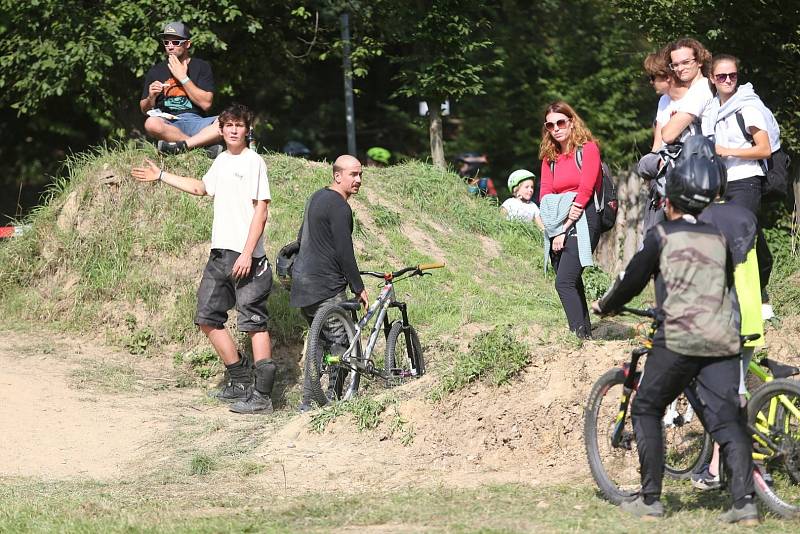 Netopýr BIKE FEST 2022 / Nouzov Poteplí 3. 9. 2022