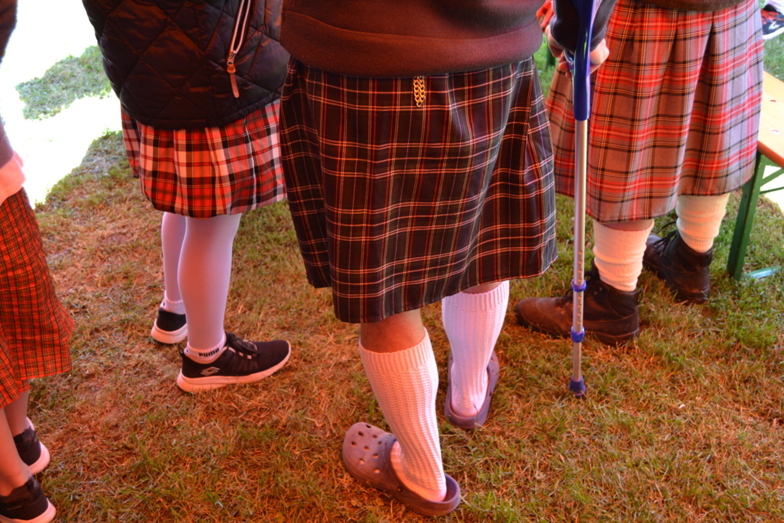 PODÍVEJTE SE: Vašírovští se na slavnosti oblékli do skotských kiltů -  Kladenský deník