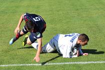 Kladno (v bílém) nedávalo v divizním šlágru šance a body tak bere po výhře 2:0 Souš.