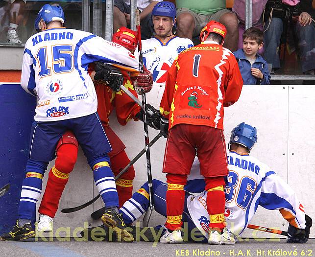 KEB Kladno - Hradec Králové 6:2 (2:0, 2:1, 2:1), 2. finále extraligy hokejbalu 2008/9, hráno10.5.2009