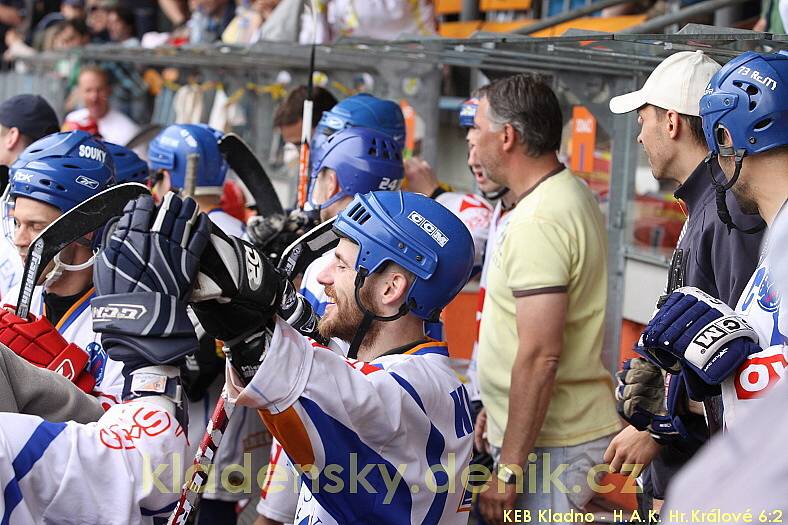 KEB Kladno - Hradec Králové 6:2 (2:0, 2:1, 2:1), 2. finále extraligy hokejbalu 2008/9, hráno10.5.2009