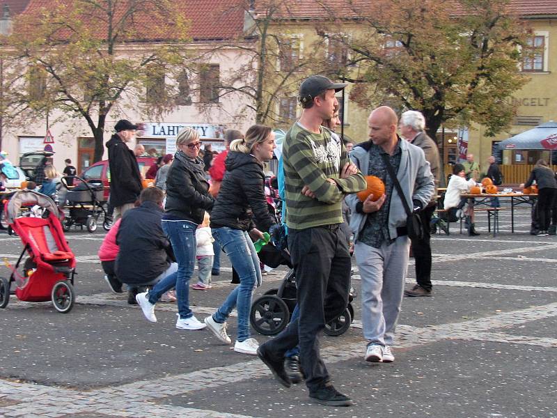 Velké slánské dýňování.