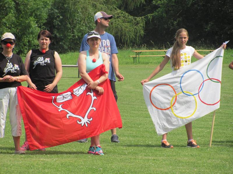 Smečenské sportovní hry. Smečno běželo pro Péťu.