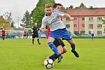 Krajský přebor: Slaný (v bílém) přejelo doma Hvozdnici 6:1.