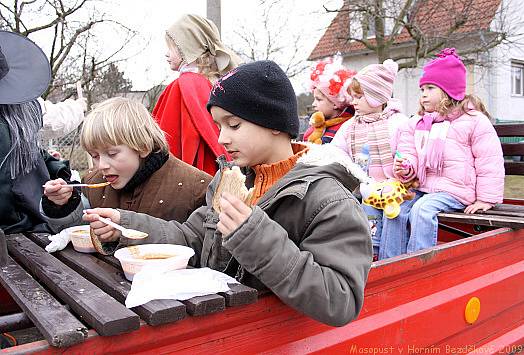 Masopustní rej v Horním Bezděkově 2009