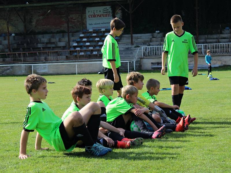 Meziokresní turnaj fotbalových výběrů U11 a U12 v Kladně-Švermově se zúčastnily týmy Kladno, Rakovník, Beroun a Mělník.