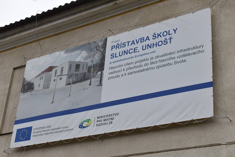 V Unhošti otevřeli první zářijový den novou přístavbu speciální školy Slunce.