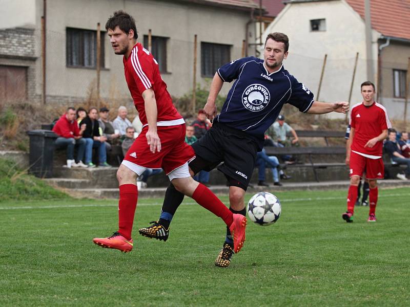 Fotbalisté Brandýsku dnes podlehli výtečným Klobukům, ale hlavním motivem sobotního podvečera byla pomoc Martinovi, odchovanci zdejšího klubu a jeho dcerce Elišce...