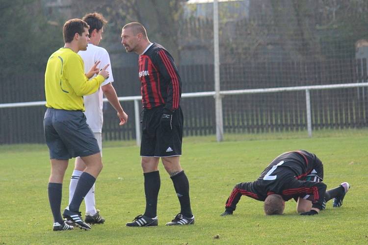 Tuchlovice - Hvozdnice  1:3 (1:1)