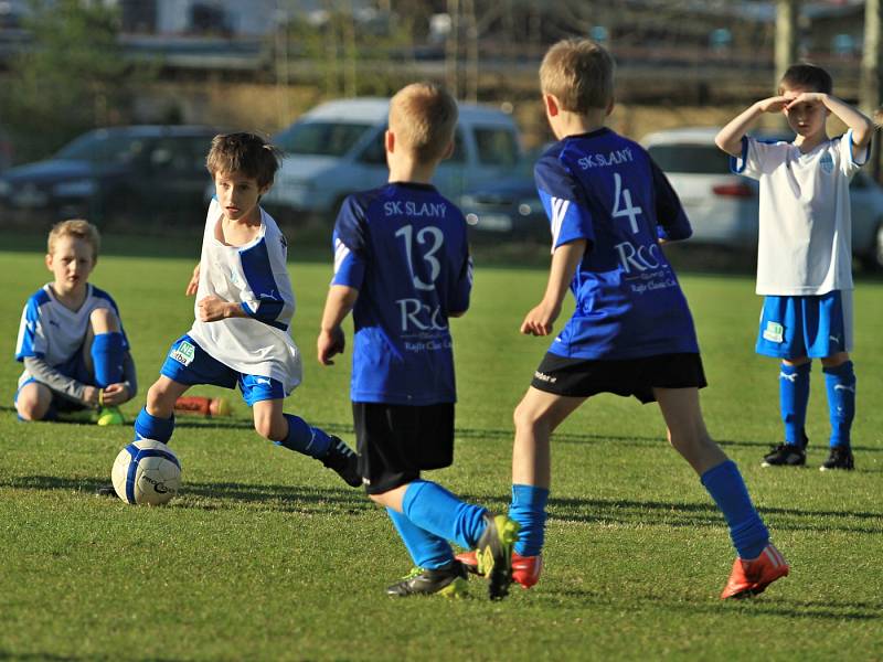 Slavoj Kladno - SK Buštěhrad // Slavoj Kladno - SK Slaný B - SK Buštěhrad ml. přípravky dvojzápasy okr. Kladno, 21. 4. 2016