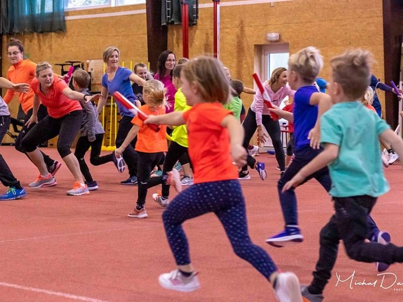 Do projektu Českého atletického svazu „Pohybová gramotnost - Atletika pro děti a Atletika pro celou rodinu“ se úspěšně zapojil se svojí přípravkou a atletickou školkou sportovní klub LS Kladno.