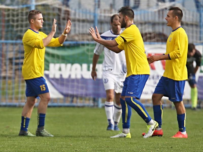 SK Kladno - FK Neratovice-Byškovice 0:3 (0:1), Divize B, 23. 9. 2017