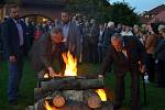 Zapalování vatry na Masarykovu počest 2019