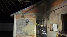 Nedělní požár v rodinném domě v Pleteném Újezdu, hasiči vyjížděli k události ve 2:50 hodin 