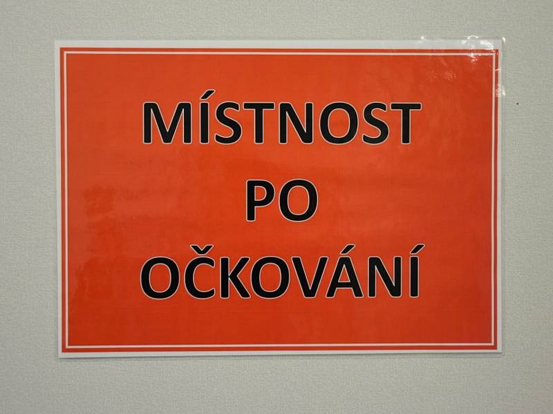 Očkování proti covidu v Kladně zdárně pokračuje.