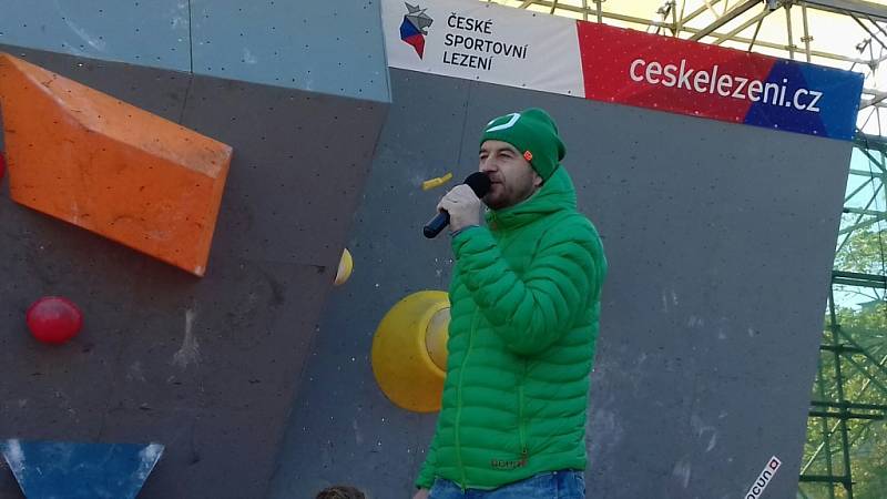 Tradiční slánská akce, Rožnění uherského býka a Finále Boulderzávody 2019.