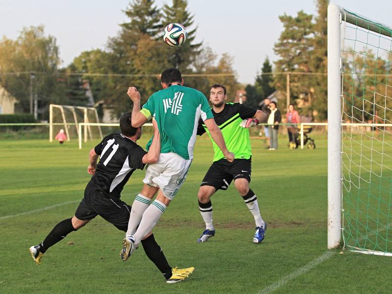 Sokol Hostouň -  Český lev - Union Beroun, o.s 2:1, A1A - "Ondrášovka krajský přebor" Středočeský kraj, 28. 9. 2014