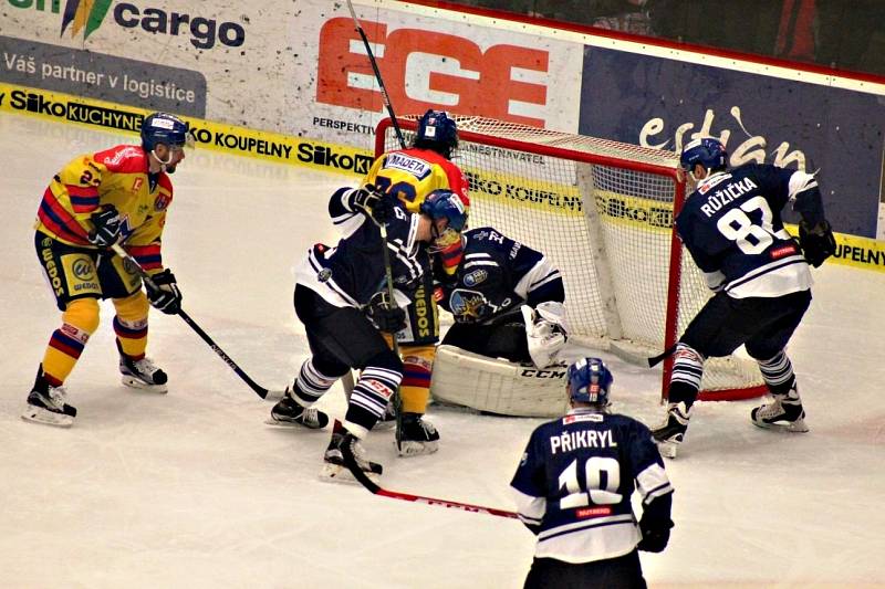 Kladno (v modrém) vyhrálo v Českých Budějovicích. 