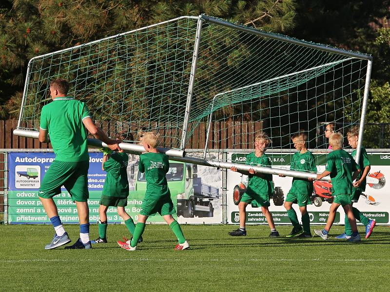 Fotbalový den v divizní Hostouni / Nábor a ukázkový trénink pod patronací Horsta Siegla / 12. 6. 2017