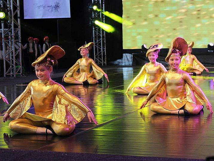 Finálové kolo Czech Dance Masters v Praze. Zlobivé penízky z R.A.K. Kladno.