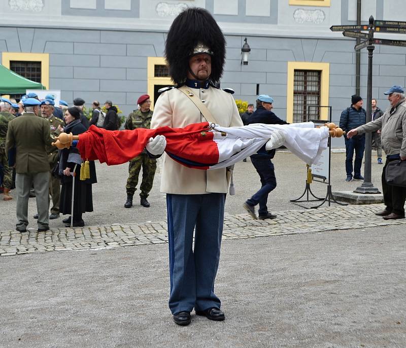 Na setkání Modrých baretů v Českém Krumlově nechyběli ani kladenští zástupci.