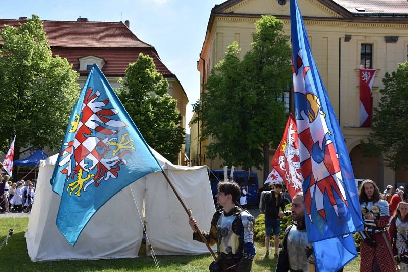 Husitské slavnosti na Masarykově náměstí ve Slaném.