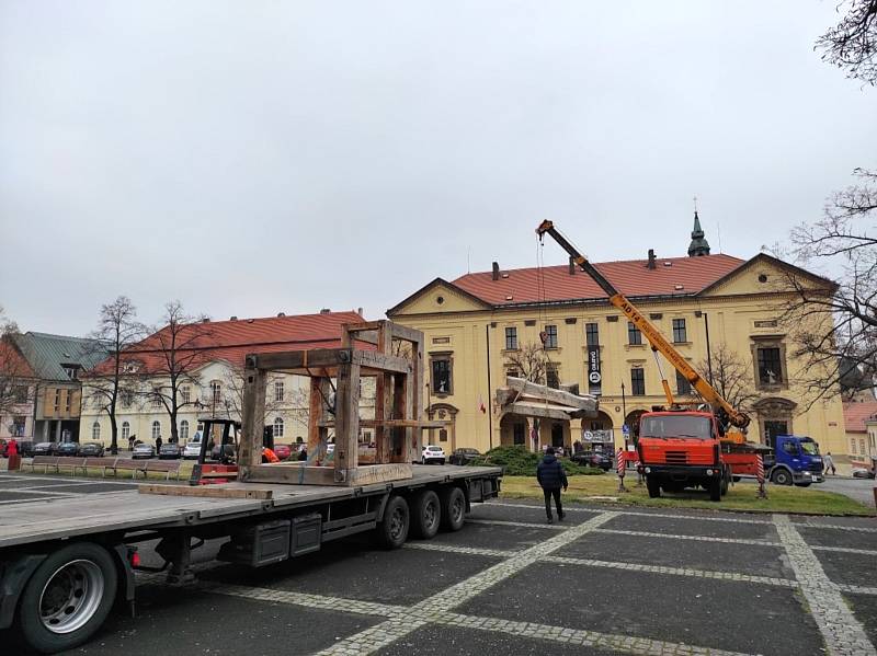 Brána ve Slaném zatím zůstává, z pěší zóny ale patrně zmizí.