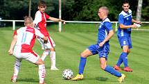 Generálka před startem ČFL: Velvary (v modrém) - Slavia Praha B 2:2.