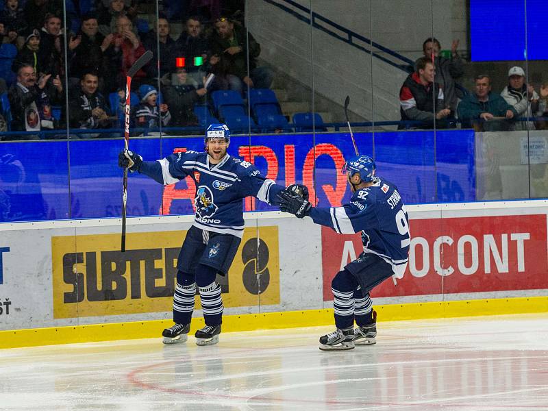 Kladno - Ústí, 2. zápas play off. Domácí slaví první gól Jánského