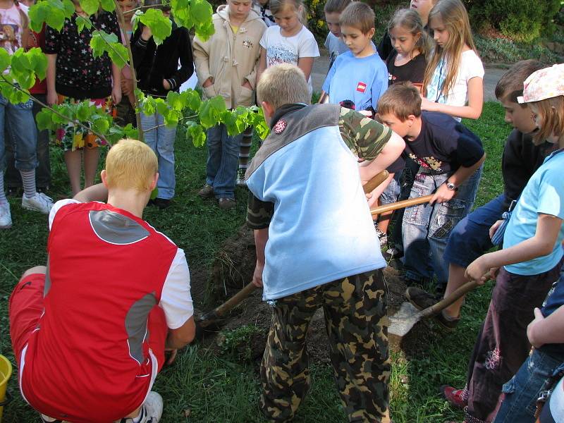 Den Země oslavili také žáci ze Základní školy Pchery