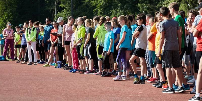 V Čáslavi proběhlo za účasti hvězd minulosti Šárky Kašpárkové či Michala Janáčka krajské kolo Odznaku všestrannosti