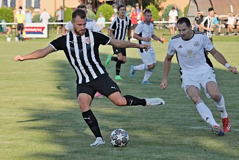 SK Hřebeč - FK Brandýs nad Labem 5:1, předkolo MOL Cup, 3. 8. 2022