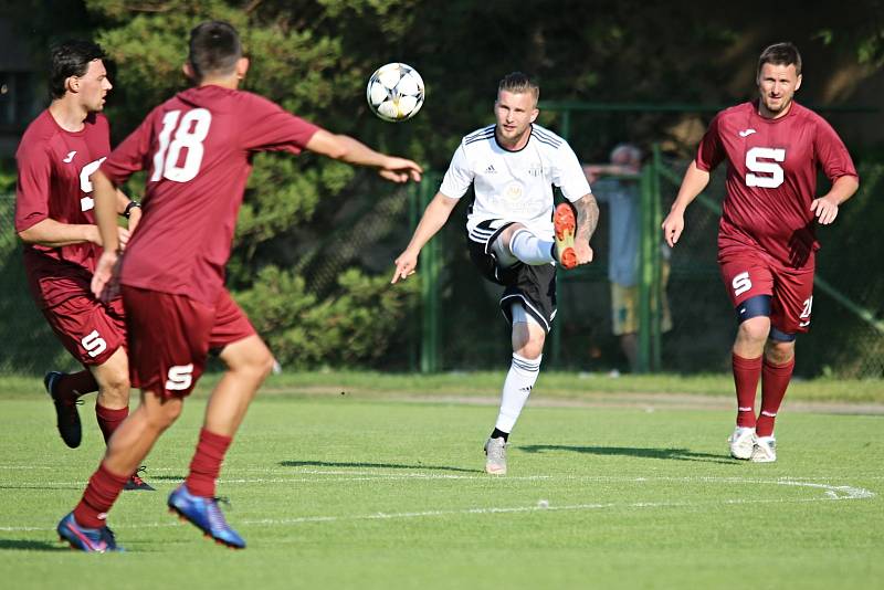 Fotbalisté SK Hřebeč sehráli přátelské utkání s týmem HC Sparta Praha / 18. 6. 2019 - Lidice