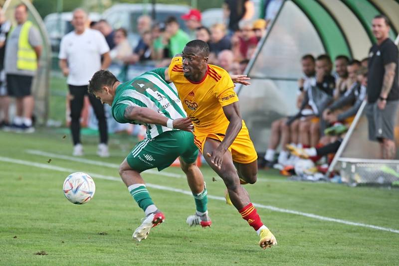 Sokol Hostouň - FK DUKLA Praha 0:3 (0:1), 1. kolo 24. 8. 2022