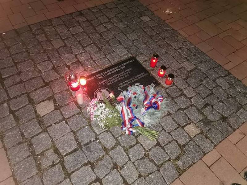 Den boje za svobodu a demokracii si připomněli lidé také na Kladensku.