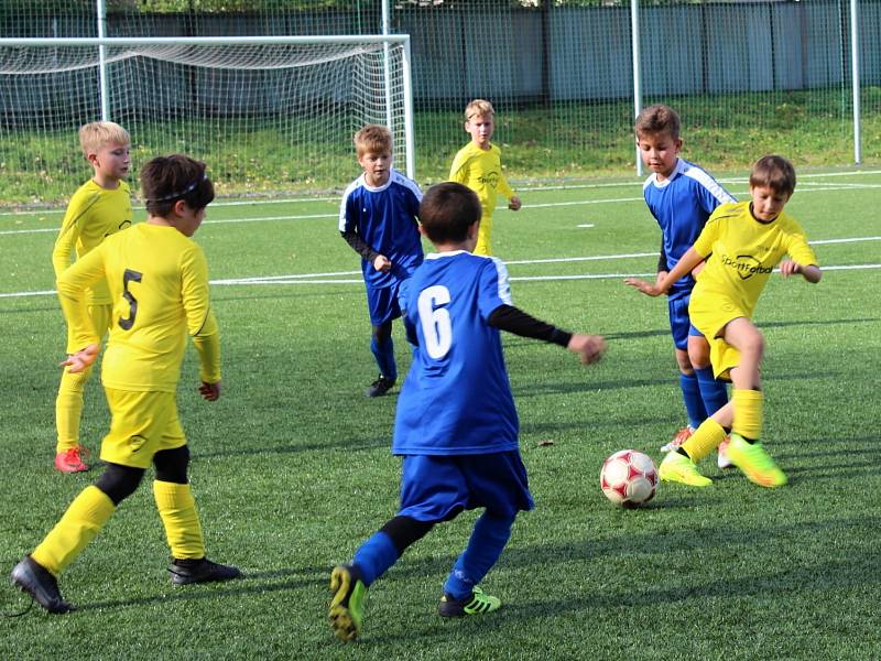 Meziokresní turnaj fotbalových výběrů U11 a U12 v Kladně-Švermově se zúčastnily týmy Kladno, Rakovník, Beroun a Mělník.