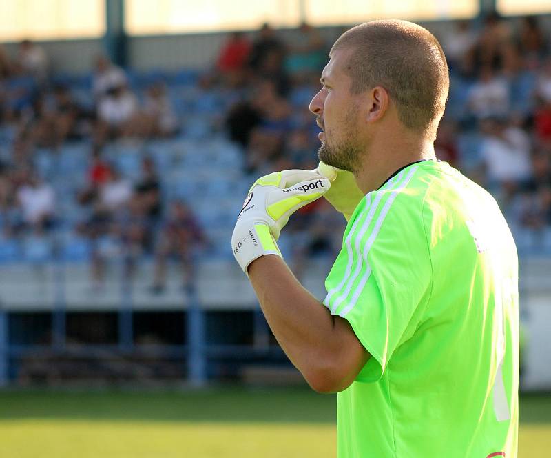 4. kolo divize A: SK Klatovy 1898 - FC Rokycany 2:0 (0:0).