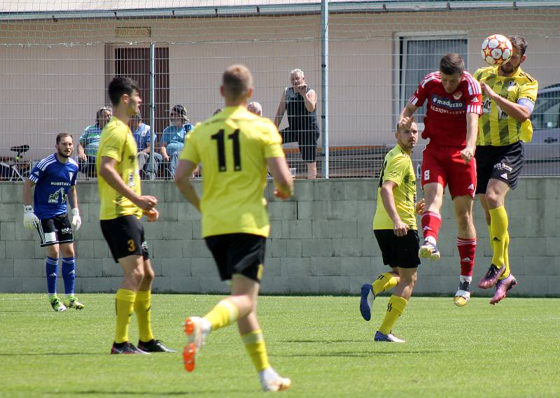 29. kolo FORTUNA divize A: FK ROBSTAV Přeštice - SK Klatovy 1898 3:1 (0:1).