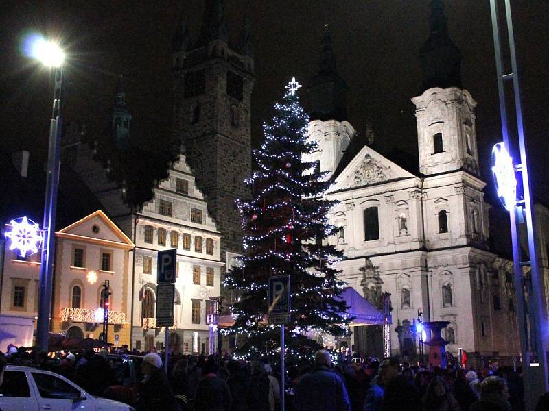 Rozsvícení vánočního stromu na klatovském náměstí