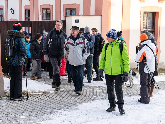 Sedmdesátku turistů neodradil od pochodu z Plánice do Klatov ani mráz