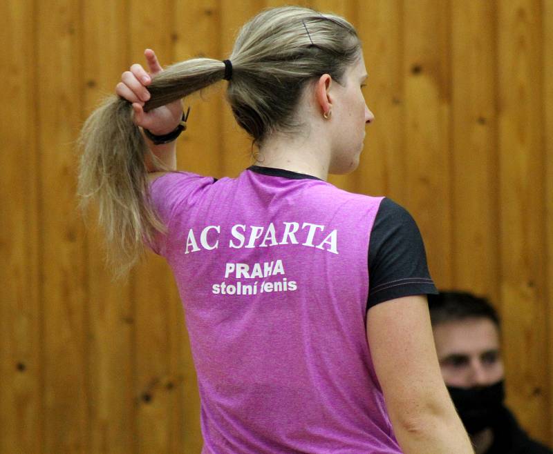 Úvodní kolo 1. ligy stolních tenistek, skupina A: KST Klatovy - AC Sparta Praha 3:7.